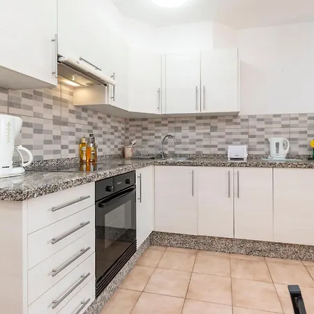 Apartment In Tenerife Appartement *